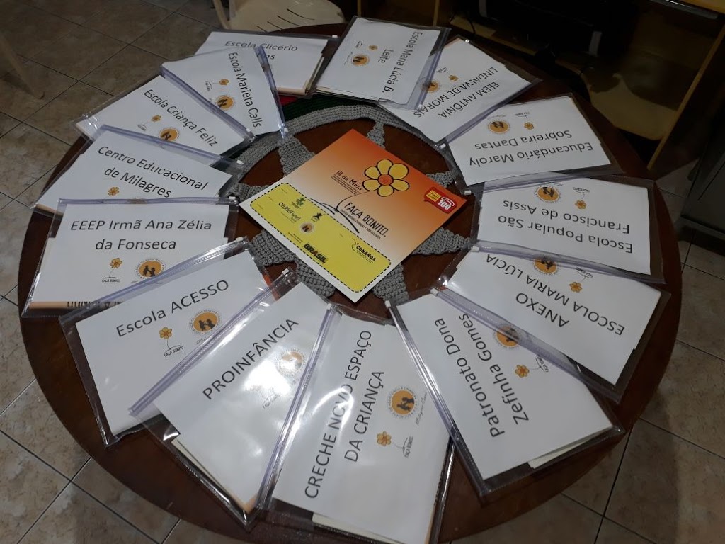 SOAF realiza entrega de material da campanha FAÇA BONITO em escolas milagrenses